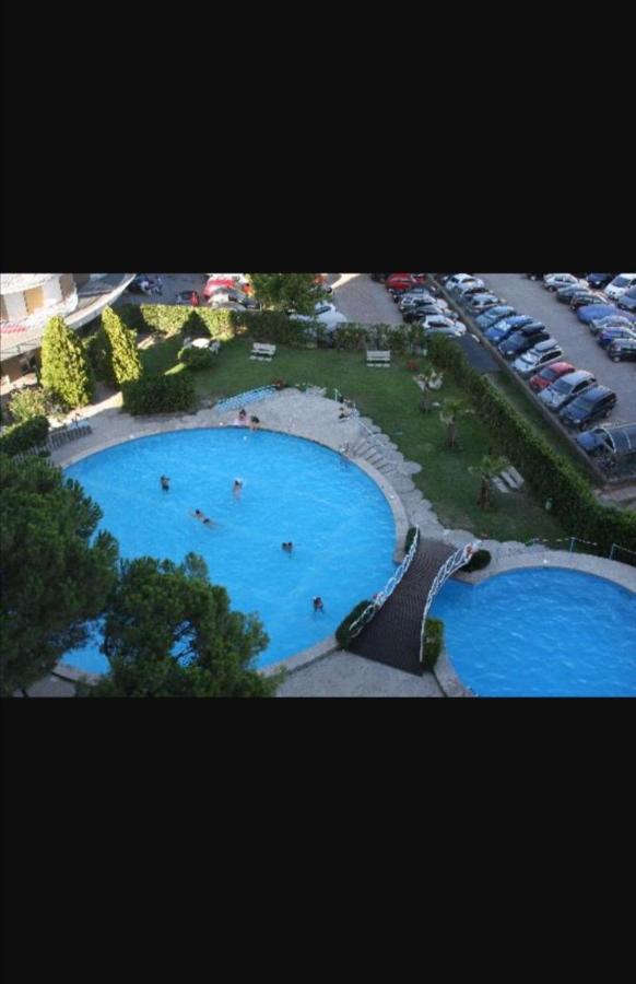 Ferienwohnung La Magia Del Mare Lignano Sabbiadoro Exterior foto
